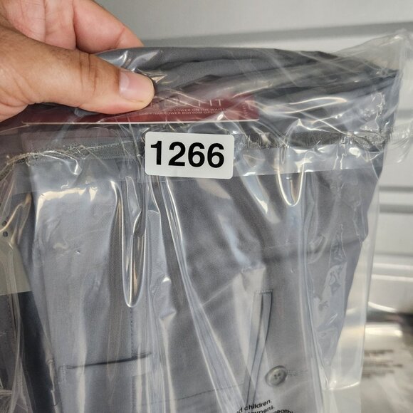 Mens Perry Ellis Premium size 40x30 Tailored Fit Flex Stretch Dress Pants - Picture 12 of 12